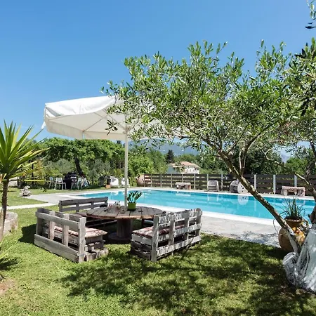 Adonis Villa *