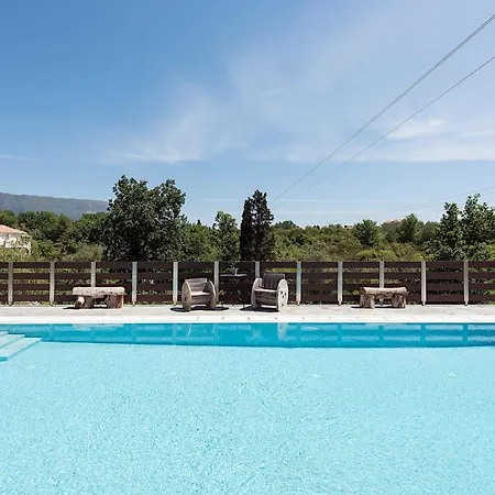 Adonis * Dassia (Corfu)