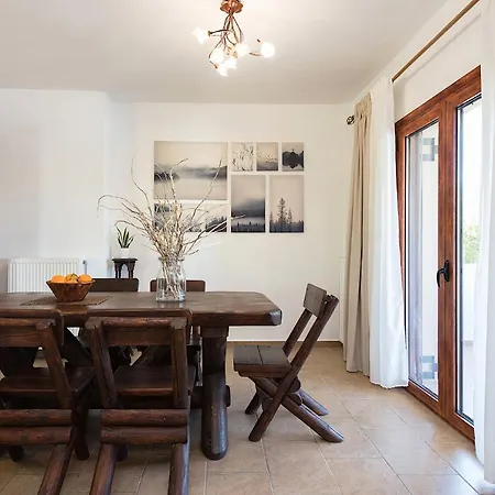 Villa Adonis